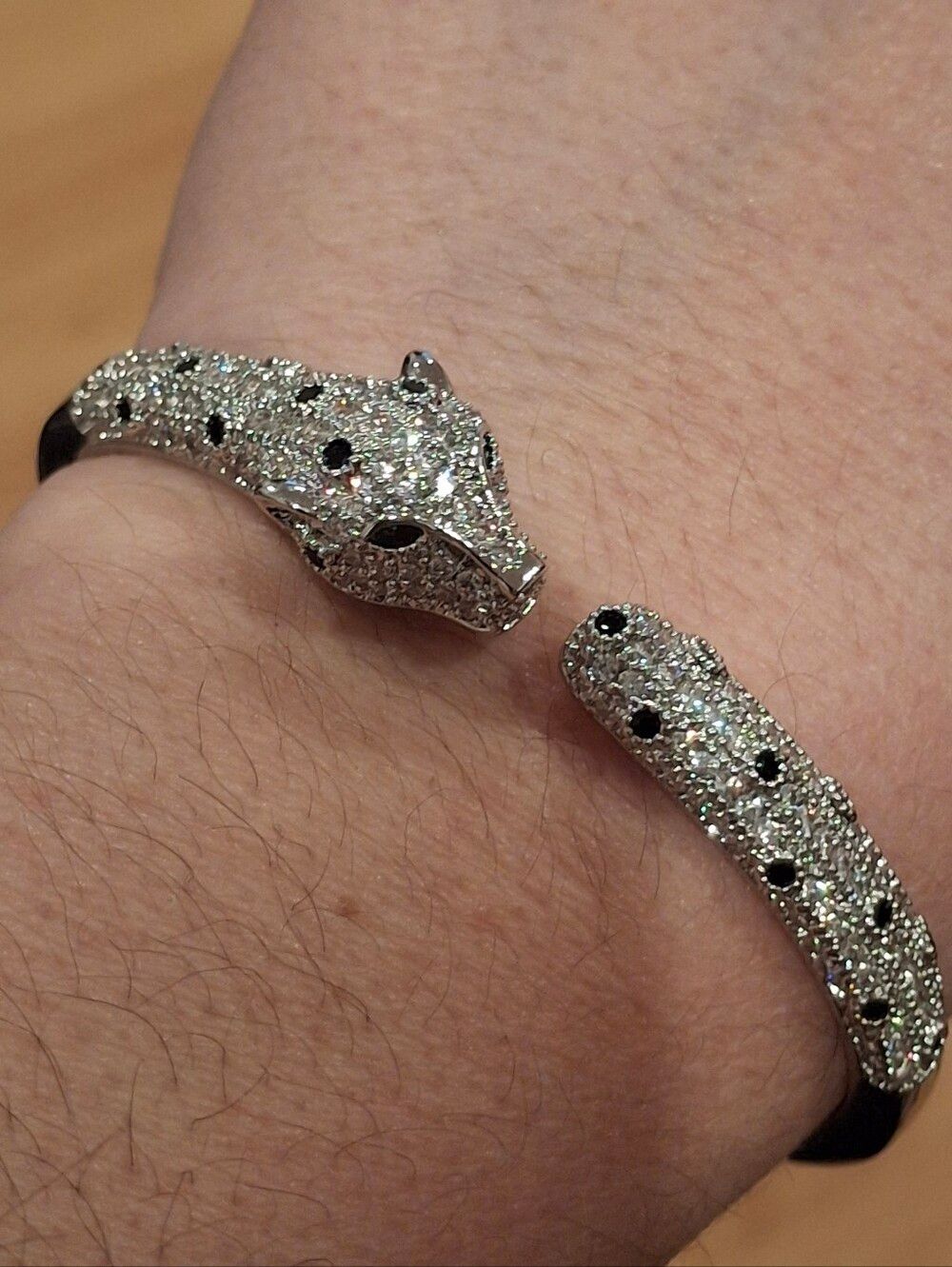Elegant Silver Diamond Leopard Head Bangle Bracelet - Picture 4 of 6